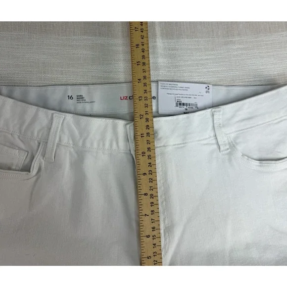 NWT Liz Claiborne Sara Short Mid Rise Bermuda Shorts Sz 16 White Slimming Flex - Picture 6 of 9
